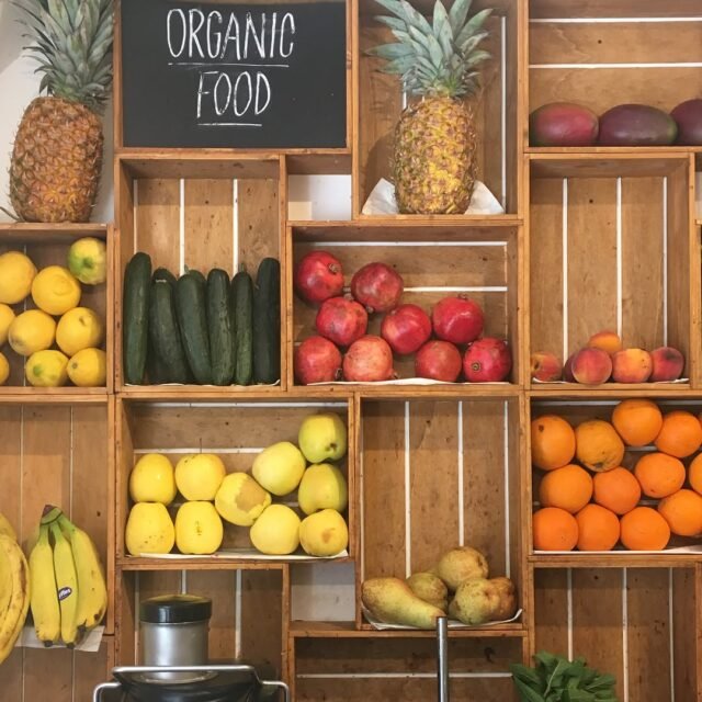 🥑🥕Desayuno Eco 🍏🍌🍍 🥣 🍞 
Qué gustazo poder tomarse un desayuno orgánico allá donde vayas!! @betecologico
www.betecologico.es ♻️👩🏻‍🌾🌍
#betecologico #tiendaecologica #ecoshopper #compraecologica #nutricoaching  #superalimento #tehacemoslacompra 
#nomasplastico 
#desnudatucarro 
#desnudalafruta 
#sinpesticidas 
#sintoxicos 
#frutadetemporada 
#verduradetemporada 
#comecomoantes 
#detox 
#smoothiebowl 
#healthy 
#firenze 
#desayunoeco 
#organicbreakfast